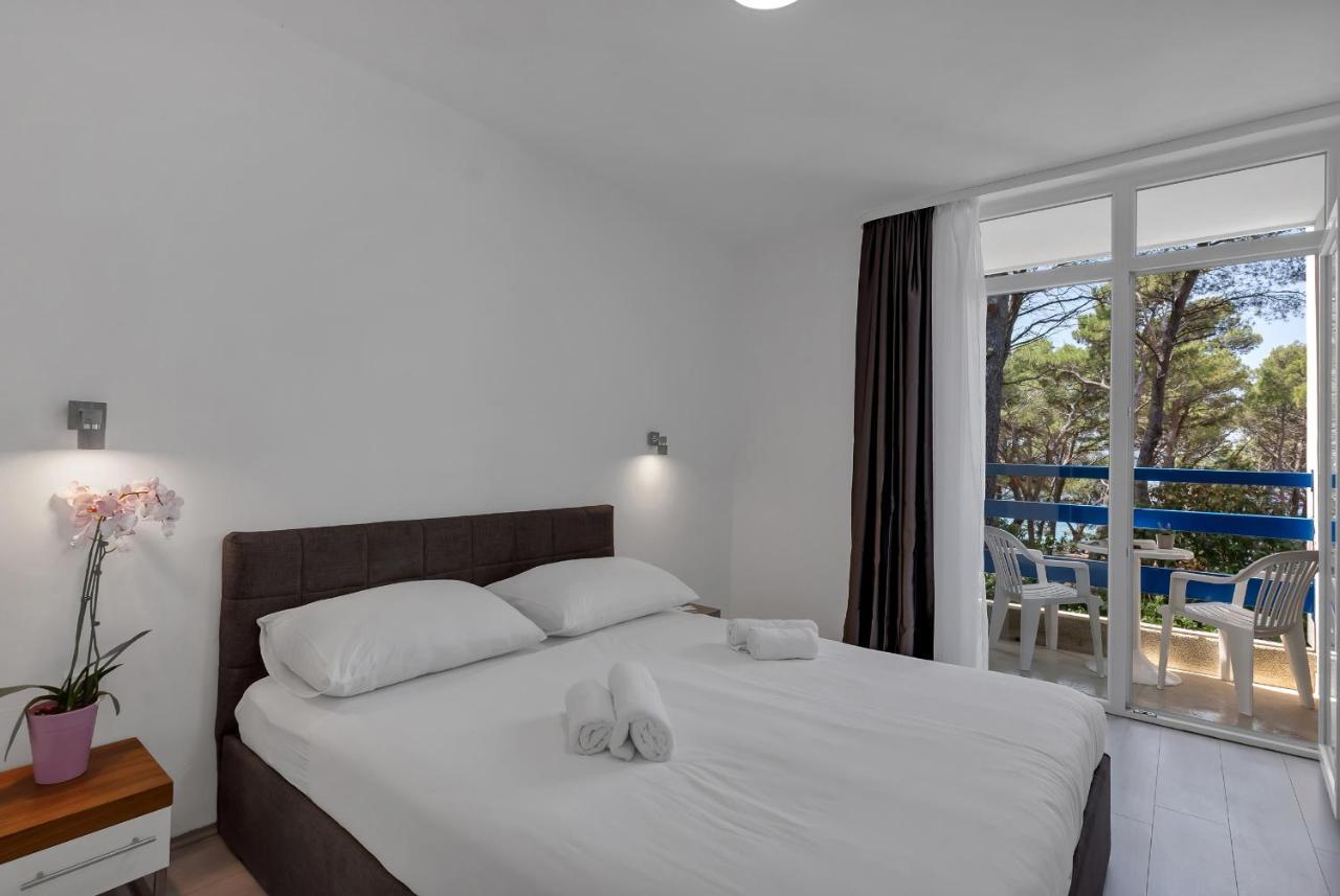Hotel Alem Baska Voda Bagian luar foto