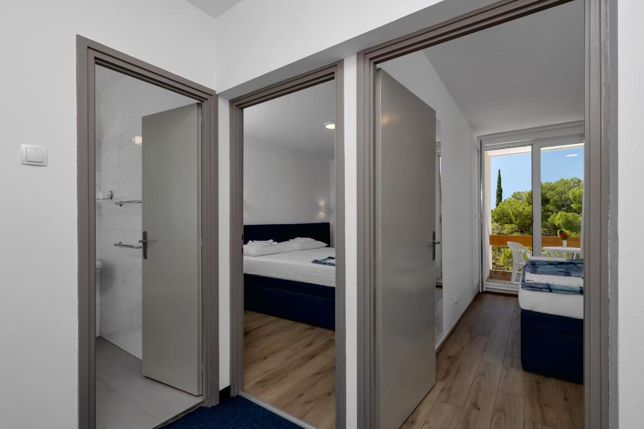Hotel Alem Baska Voda Bagian luar foto