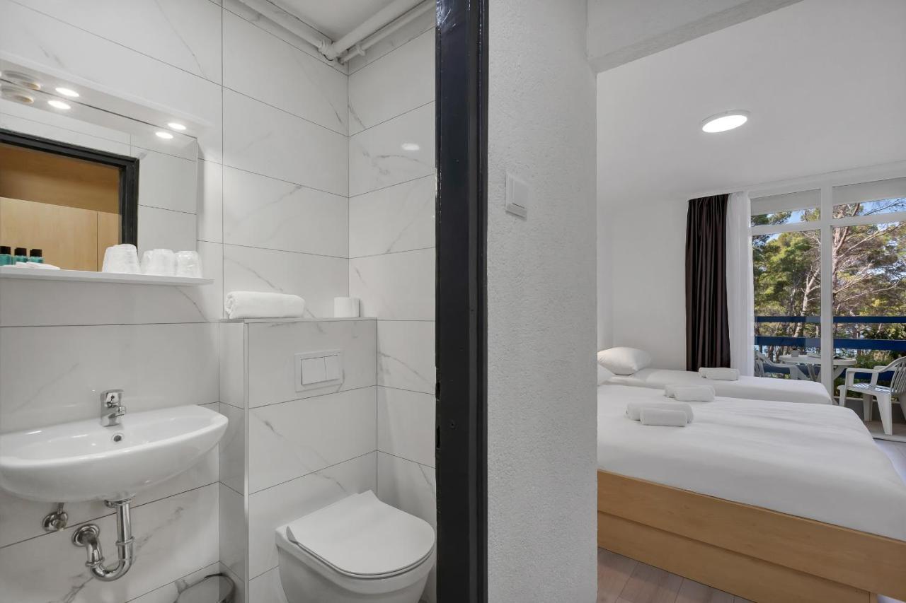 Hotel Alem Baska Voda Bagian luar foto