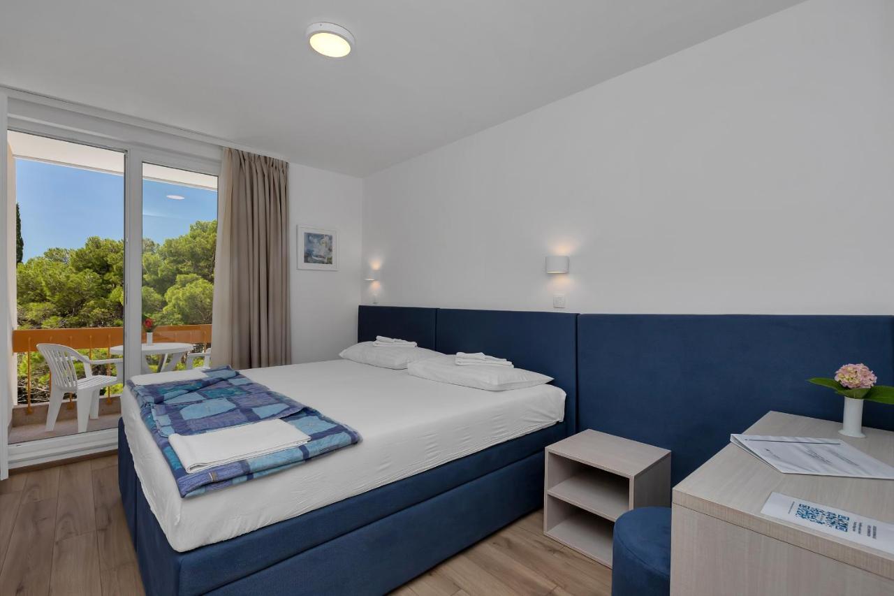 Hotel Alem Baska Voda Bagian luar foto