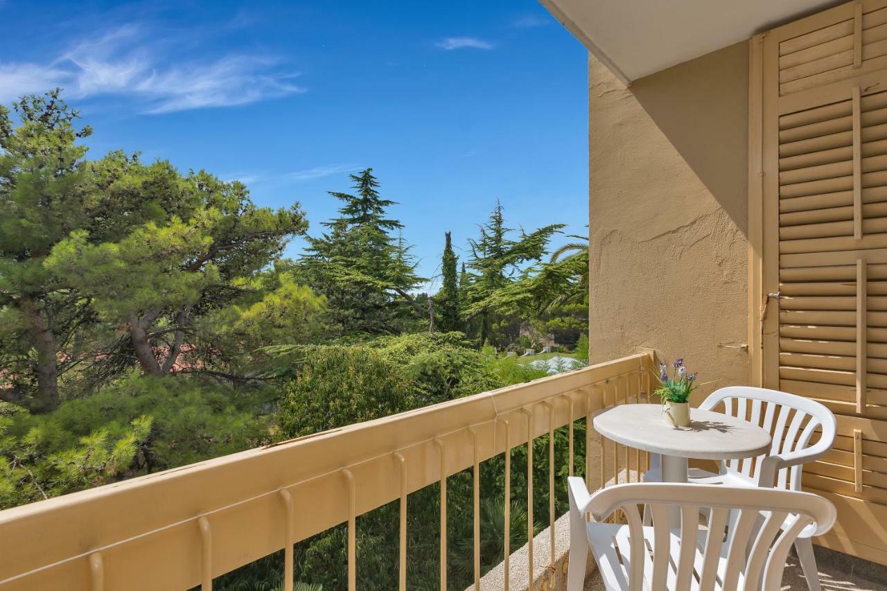 Hotel Alem Baska Voda Bagian luar foto