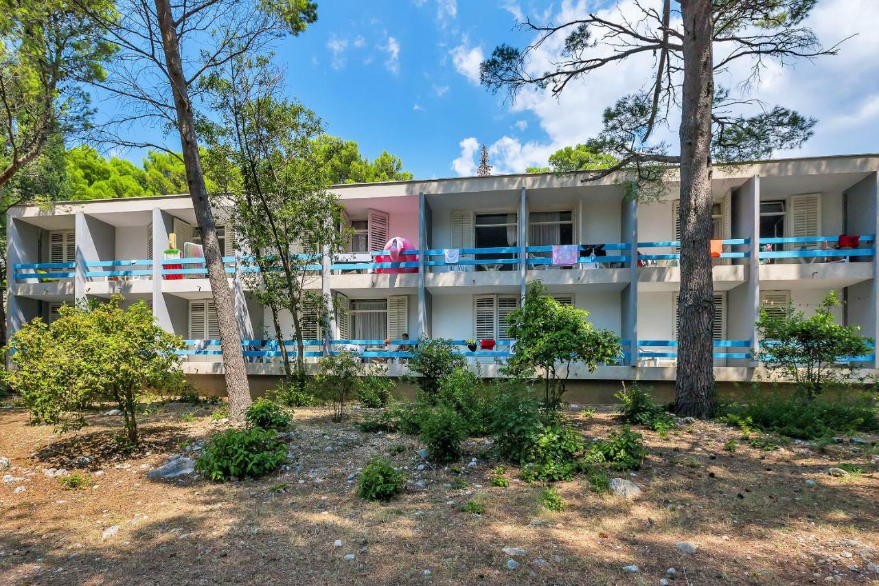Hotel Alem Baska Voda Bagian luar foto